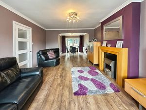 Lounge- click for photo gallery